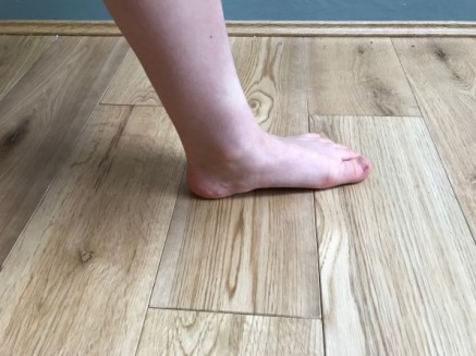 Flexible flat hot sale feet child